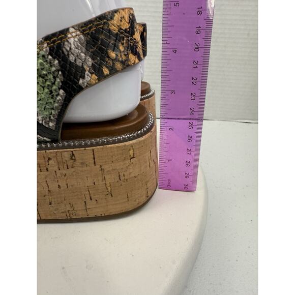 Franco Sarto Ozio Womens Sz 7.5M Snakeskin Print Platform Ankle Strap Sandals - Picture 2 of 11